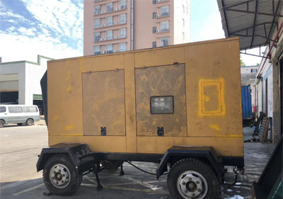 250KW重慶康明斯NTA855-G1B拖車型二手發(fā)電機(jī)|帶底座油箱|明輝機(jī)電組裝