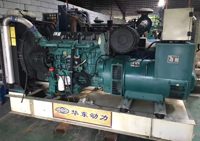 300KW瑞典沃爾沃TAD941GE配斯坦福電球華東動力組裝二手發電機組