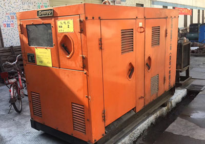 104KW小松SA6D110發(fā)動機日本電友DCA-165PK低噪音二手柴油發(fā)電機組