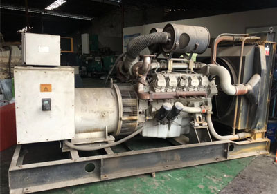 400KW韓國大宇P180LE二手發(fā)電機(jī)